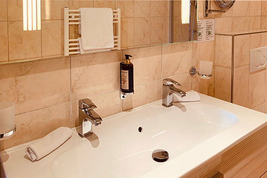 vetrox, glass scratch, glass repair, glass scratch removal, damaged glass, nano, glass protection, safety glass, LSG, glazing, glazed, IG