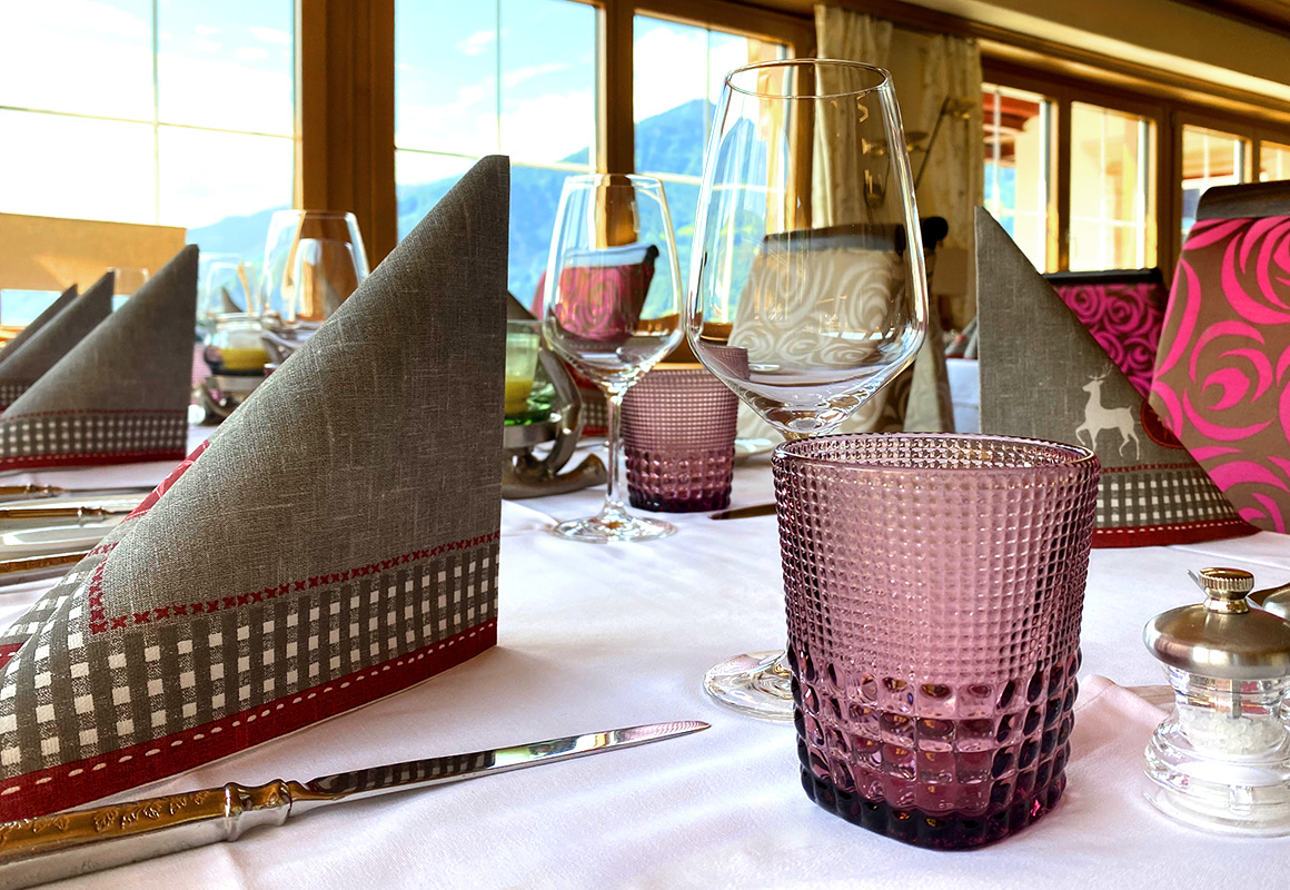 restaurant, bündte, buendte, jenins, Bündner Wein, Panorama, Terrasse, Sonnenterrasse, Bündner Spezializäten, Restaurant Graubünden