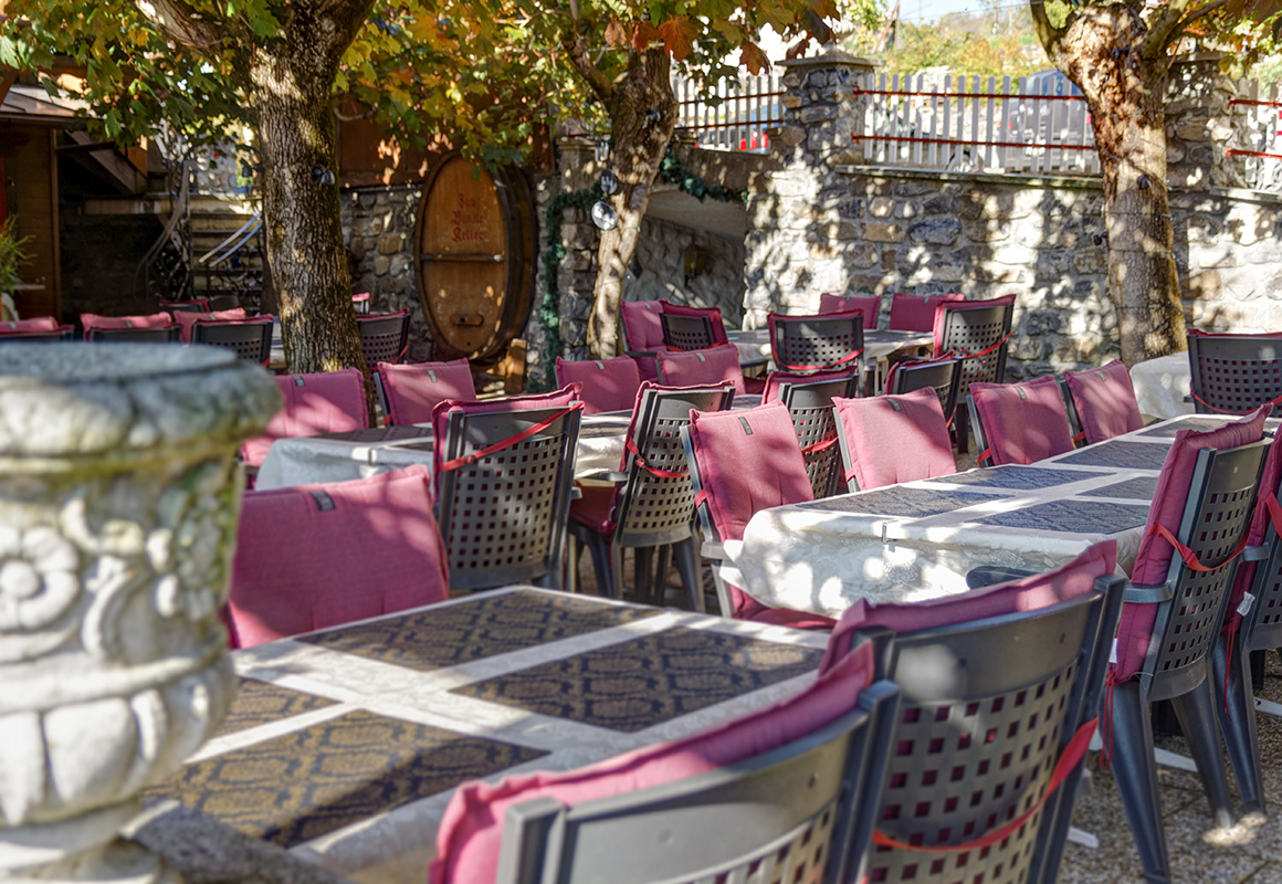 restaurant, bündte, buendte, jenins, Bündner Wein, Panorama, Terrasse, Sonnenterrasse, Bündner Spezializäten, Restaurant Graubünden