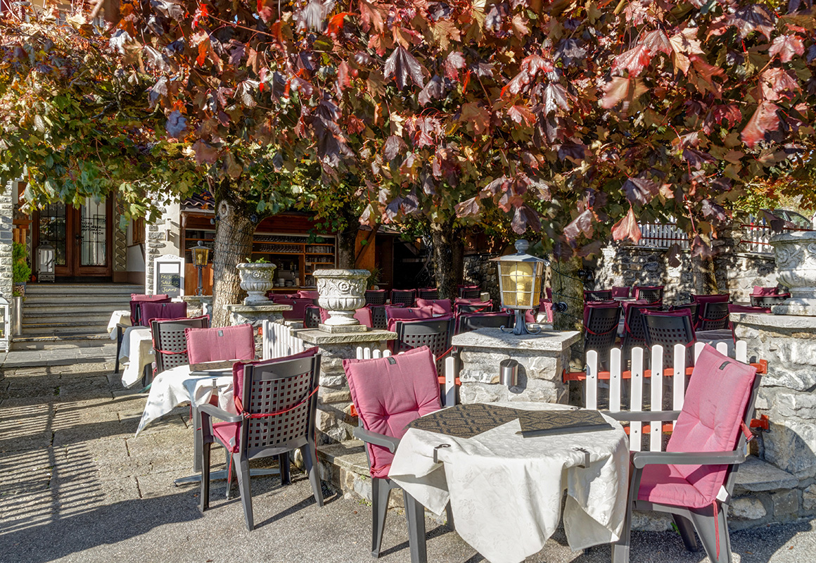 restaurant, bündte, buendte, jenins, Bündner Wein, Panorama, Terrasse, Sonnenterrasse, Bündner Spezializäten, Restaurant Graubünden